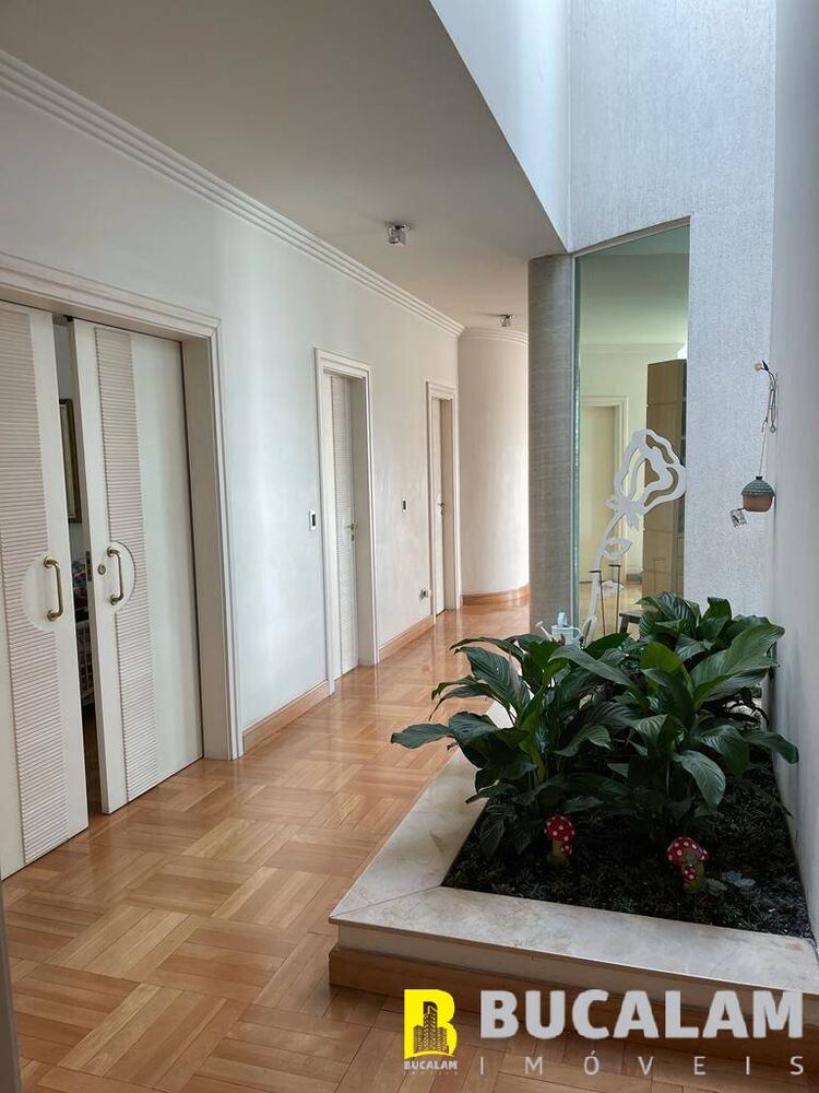 Casa à venda com 5 quartos, 1100m² - Foto 11