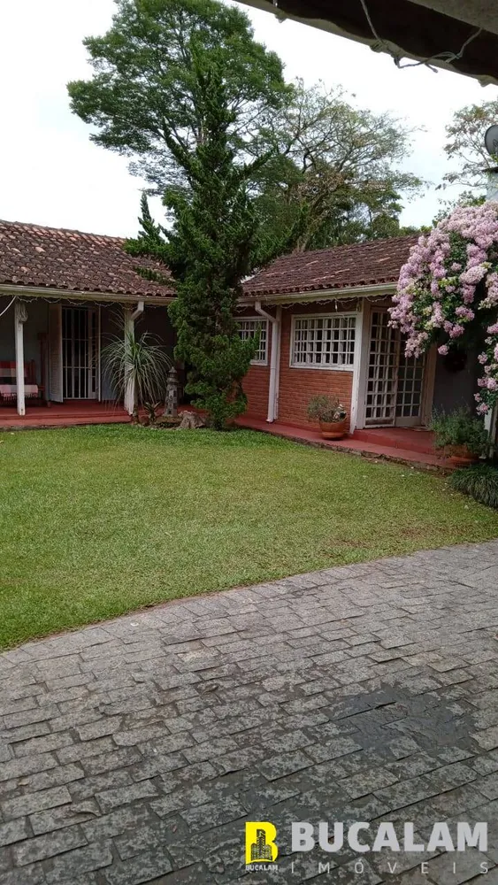 Chácara, 3 quartos, 2453 m² - Foto 1