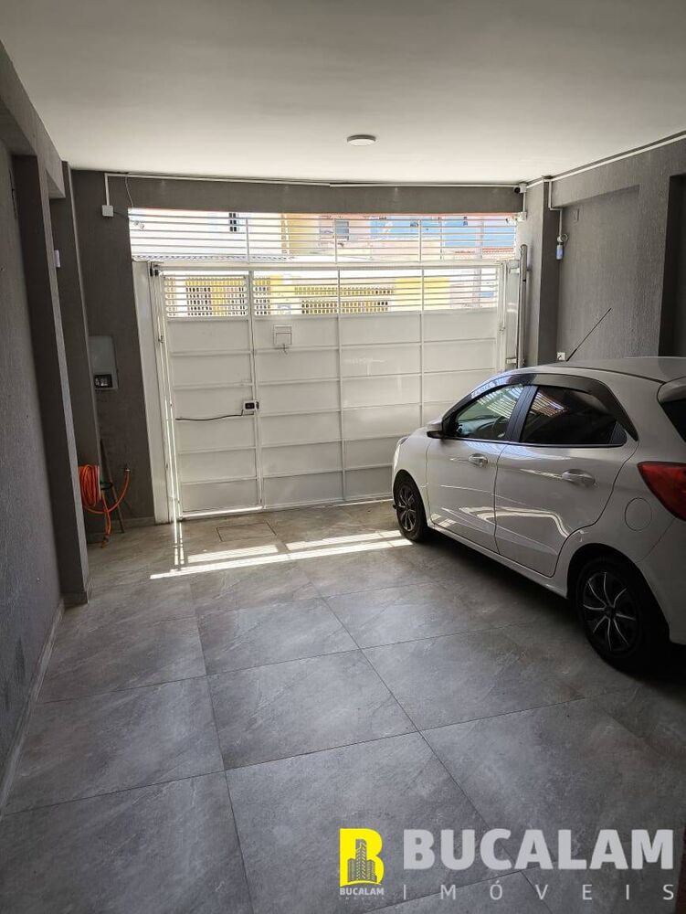 Casa, 3 quartos, 242 m² - Foto 1