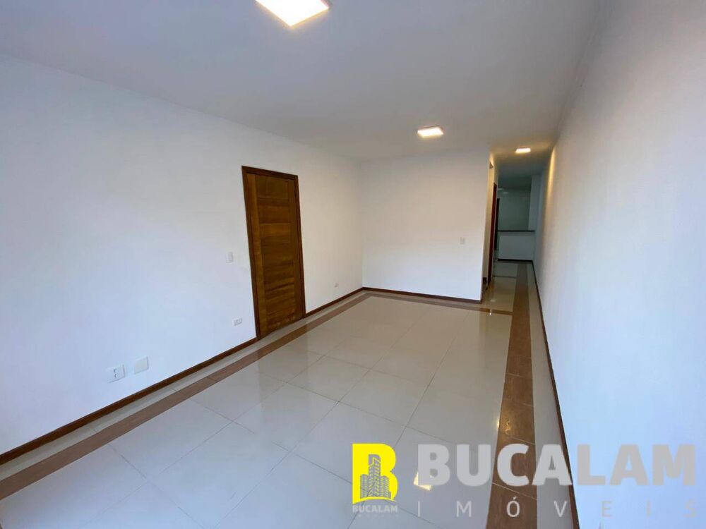 Casa, 3 quartos, 250 m² - Foto 1