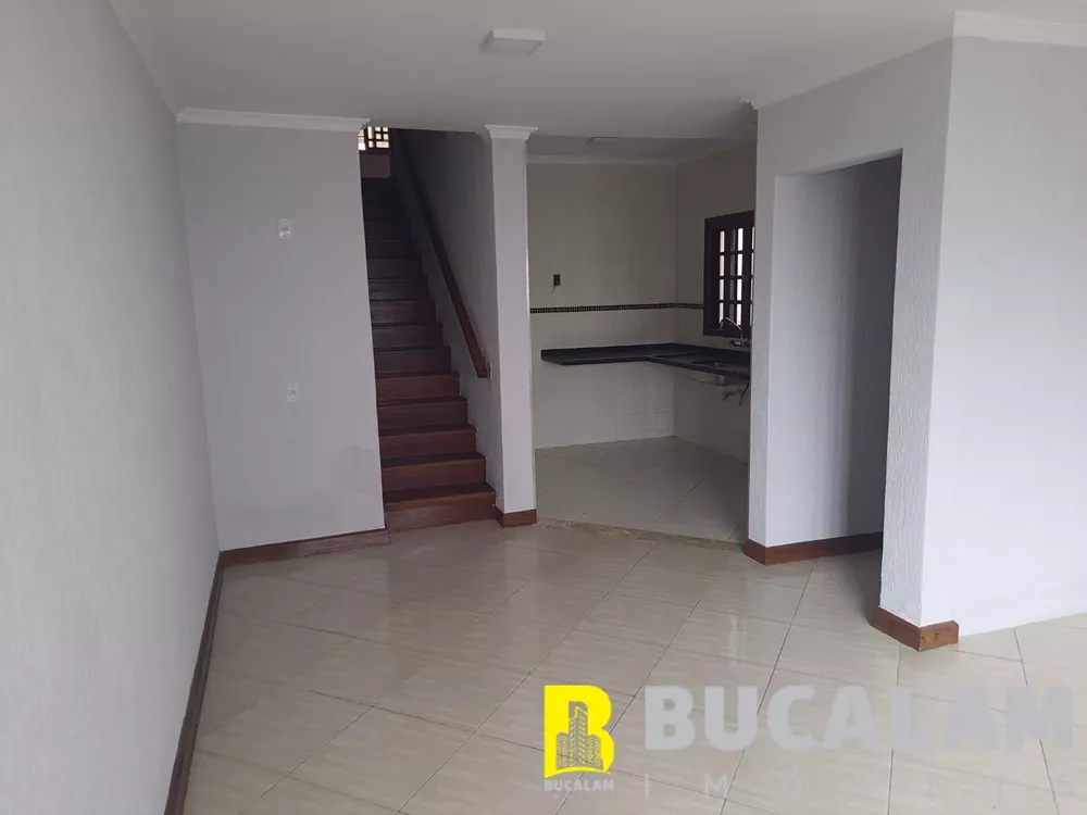 Casa à venda com 3 quartos, 130m² - Foto 4