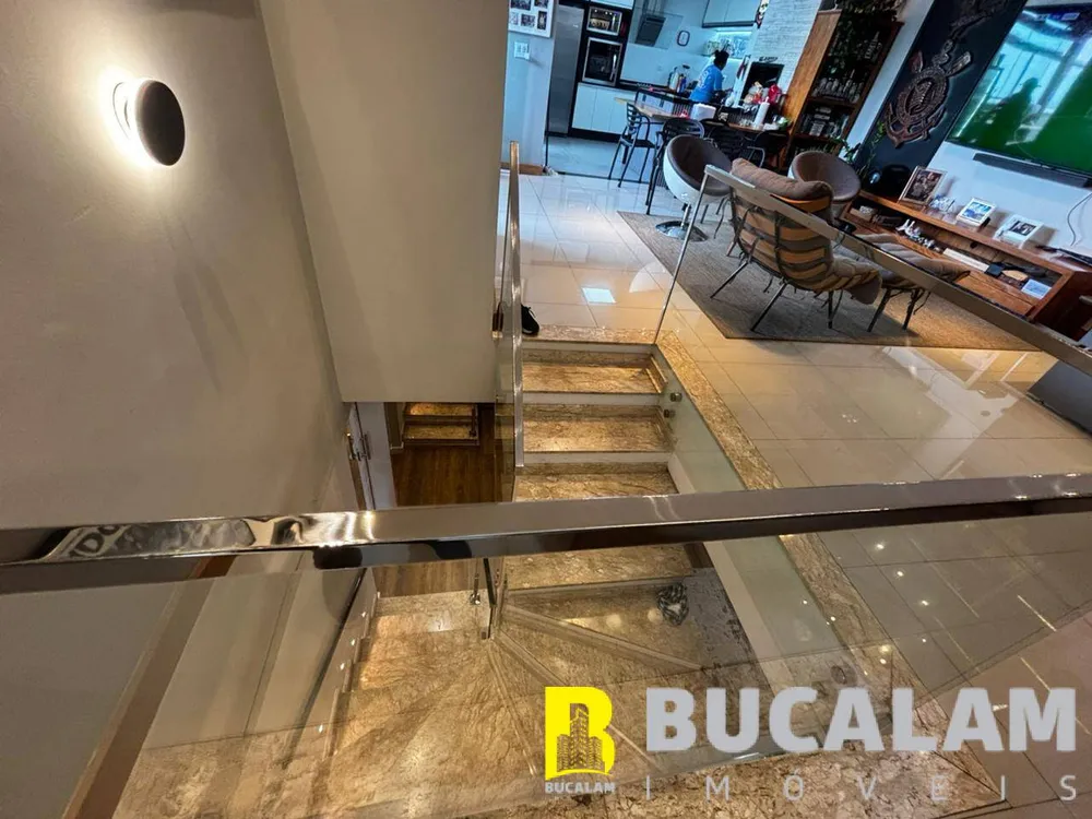 Cobertura, 3 quartos, 220 m² - Foto 8