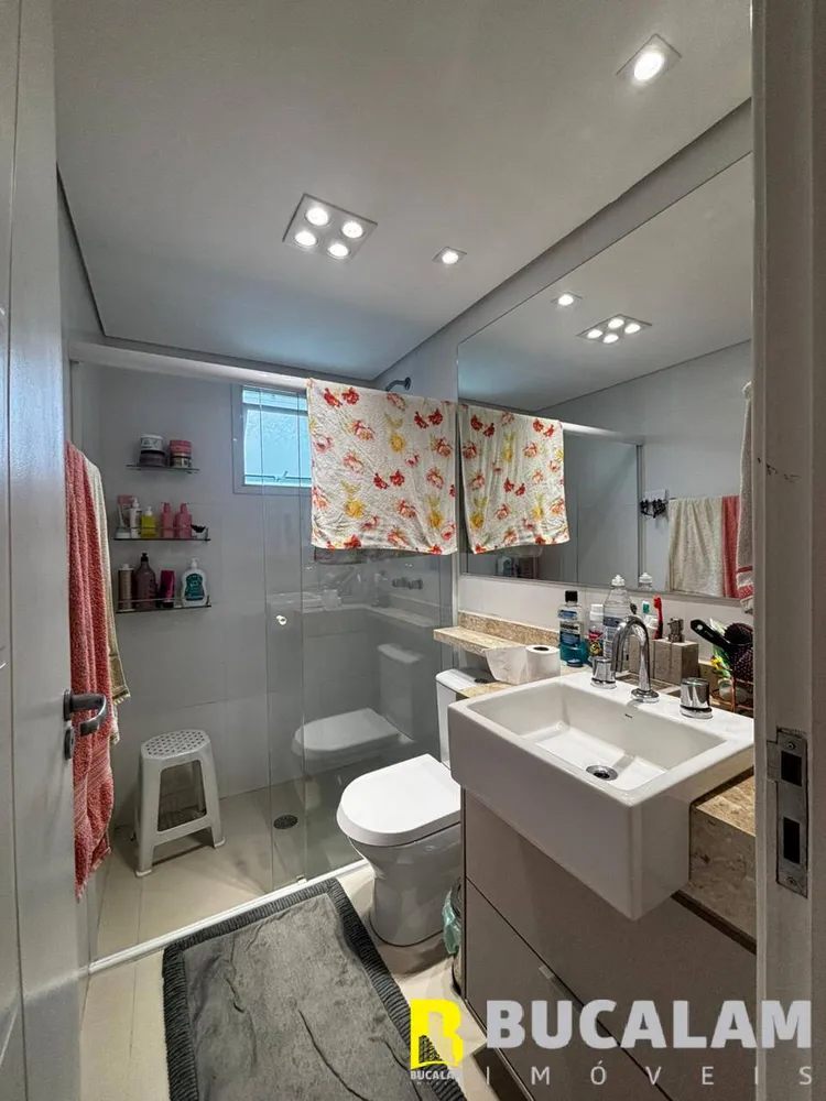 Cobertura, 3 quartos, 220 m² - Foto 2