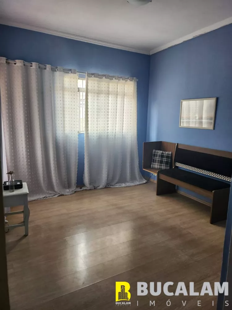 Casa à venda com 4 quartos, 144m² - Foto 1