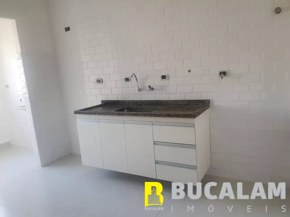 Apartamento à venda com 2 quartos, 70m² - Foto 4