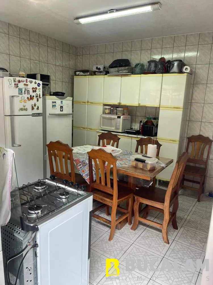 Casa à venda com 3 quartos, 185m² - Foto 4