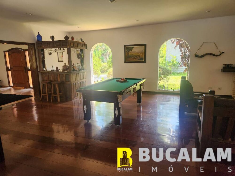 Casa à venda e aluguel com 3 quartos, 1700m² - Foto 4