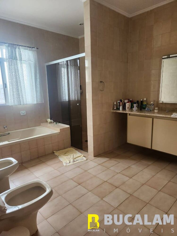 Casa à venda e aluguel com 3 quartos, 1700m² - Foto 11