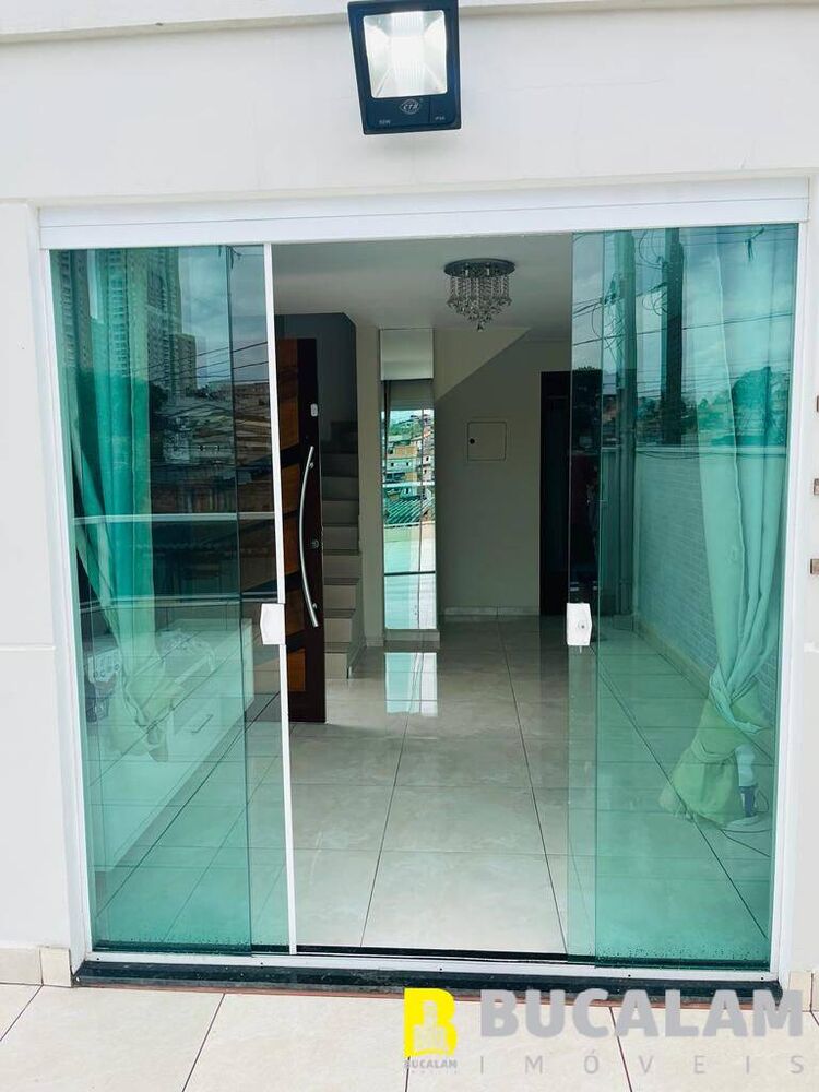 Casa à venda com 2 quartos, 140m² - Foto 3