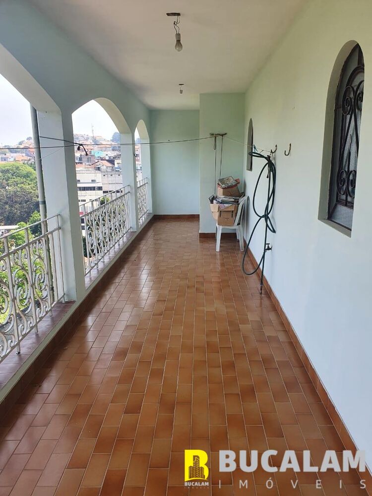 Casa, 4 quartos, 230 m² - Foto 2