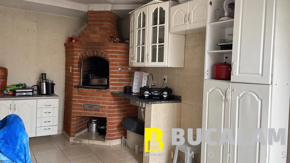 Casa, 3 quartos, 202 m² - Foto 1