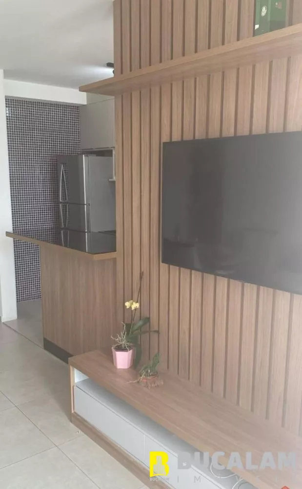 Apartamento à venda com 2 quartos, 63m² - Foto 2