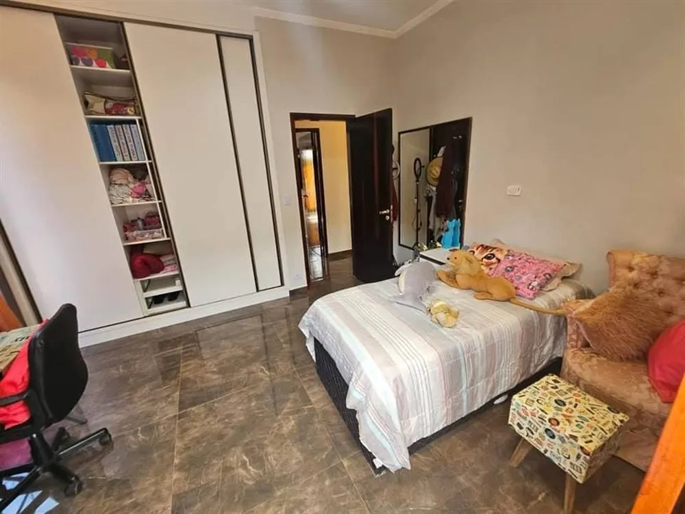 Casa, 3 quartos, 232 m² - Foto 7