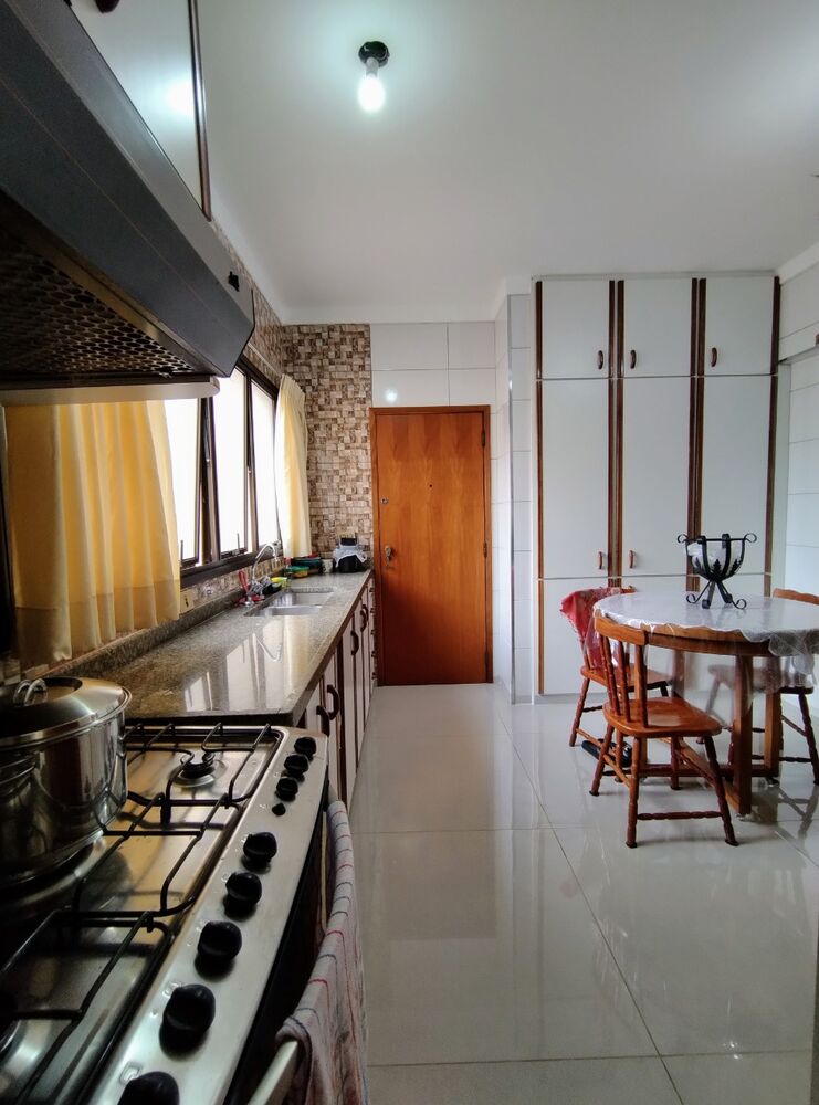 Apartamento, 3 quartos, 180 m² - Foto 2