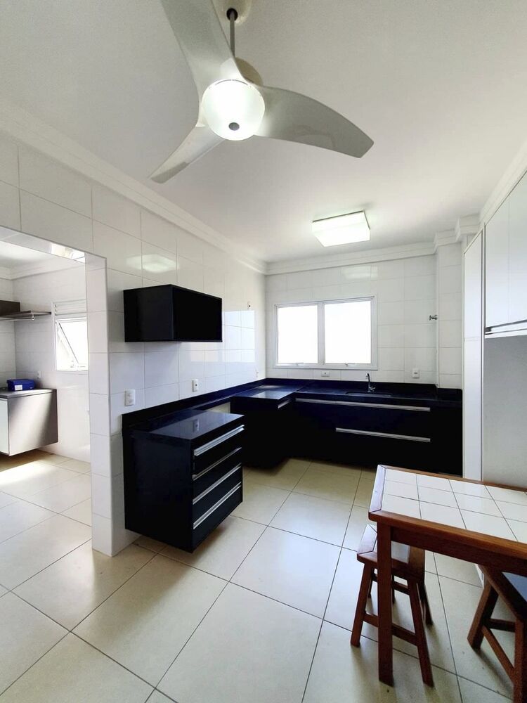 Apartamento à venda com 3 quartos, 144m² - Foto 5