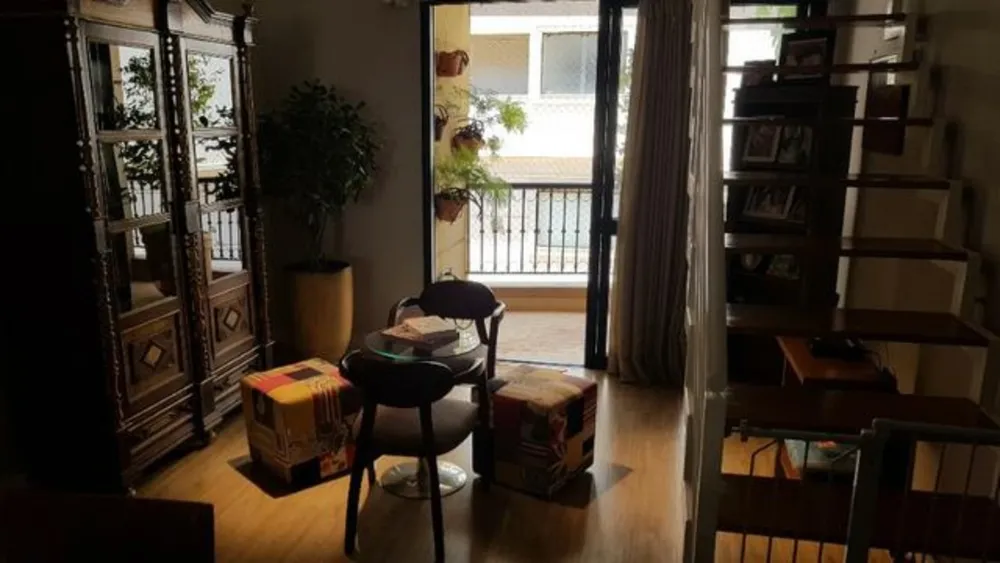 Cobertura, 3 quartos, 214 m² - Foto 2