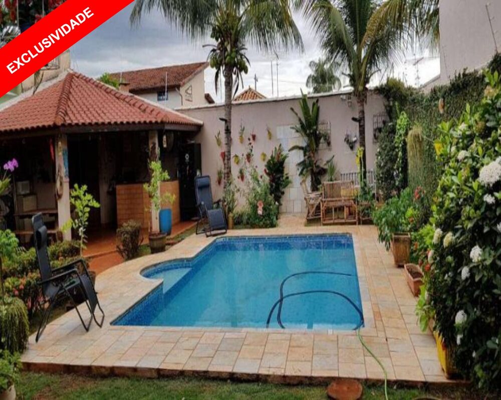 Casa à venda com 3 quartos - Foto 1