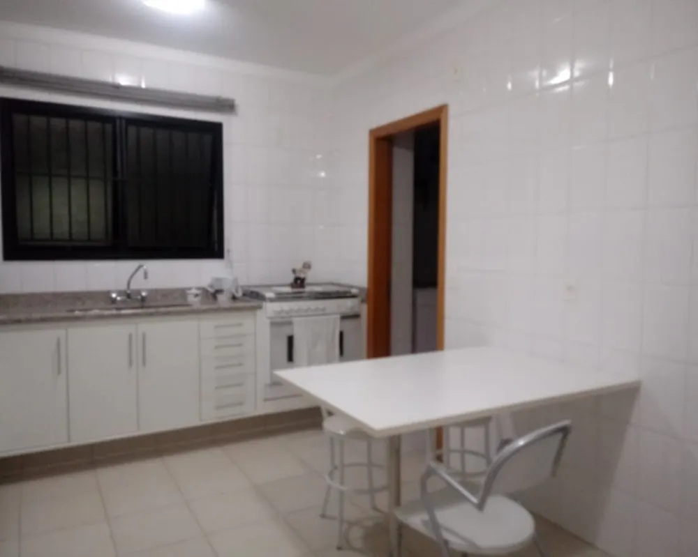 Apartamento, 3 quartos, 166 m² - Foto 1