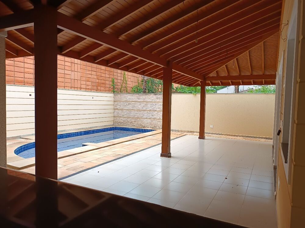 Casa à venda com 4 quartos, 516m² - Foto 2