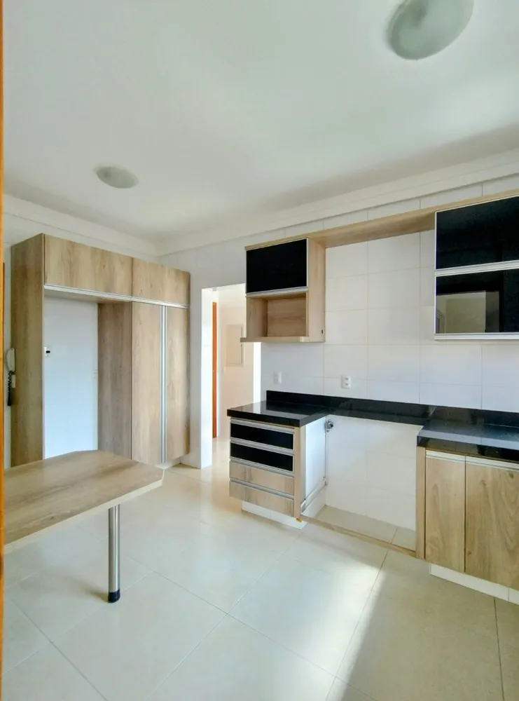 Apartamento, 3 quartos, 144 m² - Foto 2