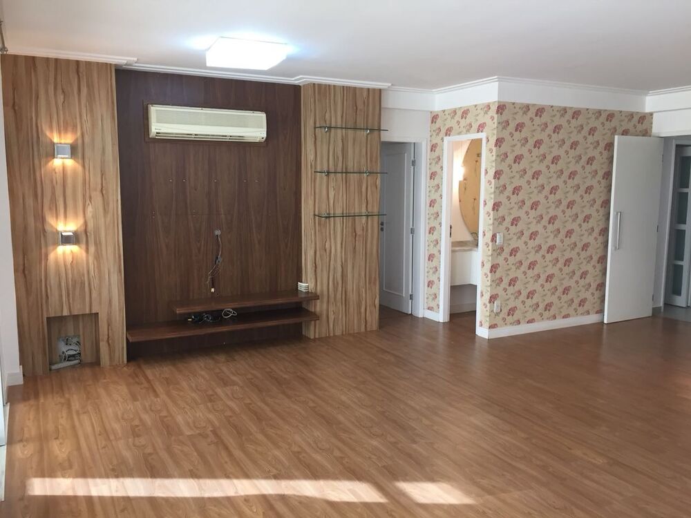 Apartamento, 3 quartos, 128 m² - Foto 2