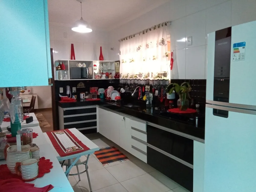 Casa, 3 quartos, 187 m² - Foto 3