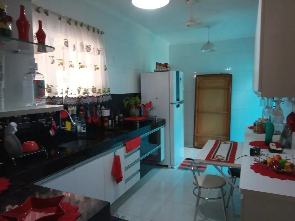 Casa, 3 quartos, 187 m² - Foto 2