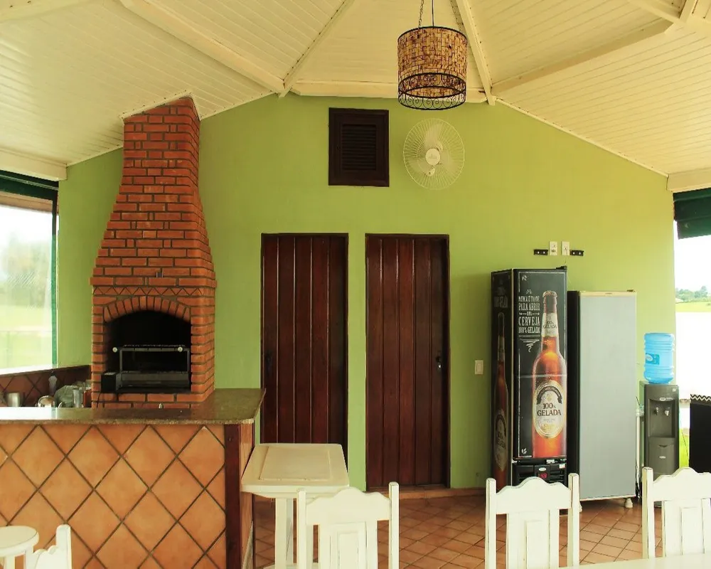Sítio, 3 quartos, 2000 m² - Foto 1