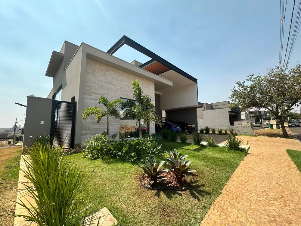 Casa, 3 quartos, 233 m² - Foto 1