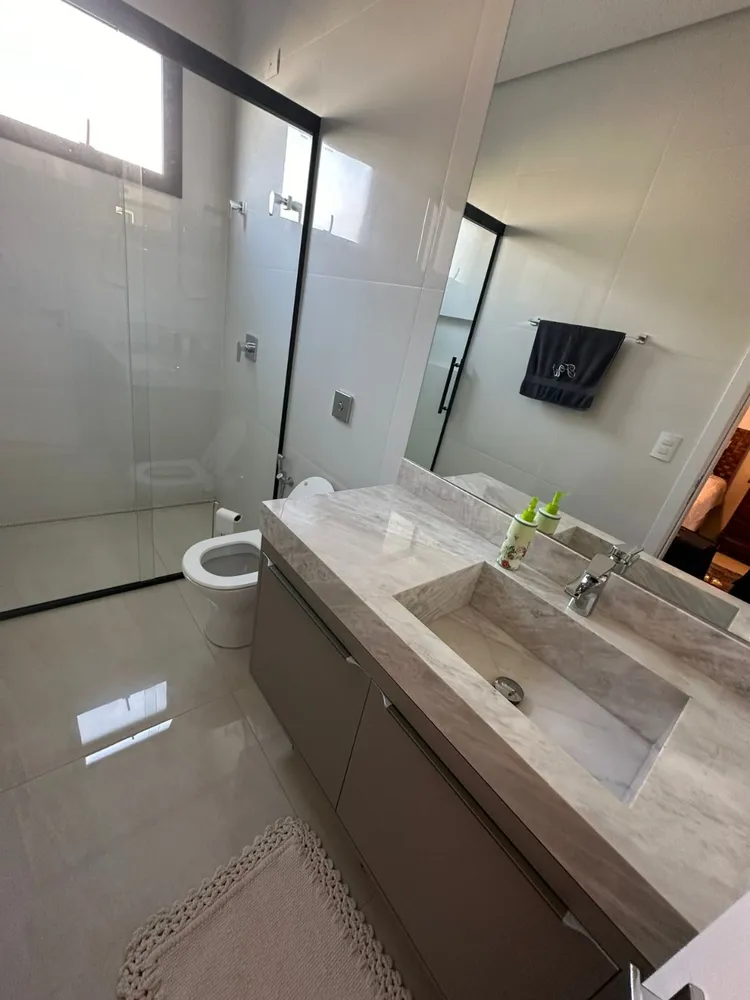 Casa, 3 quartos, 233 m² - Foto 2