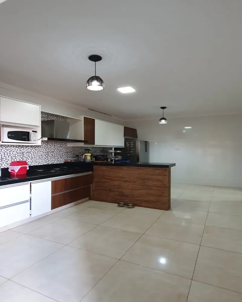 Casa, 5 quartos, 200 m² - Foto 4