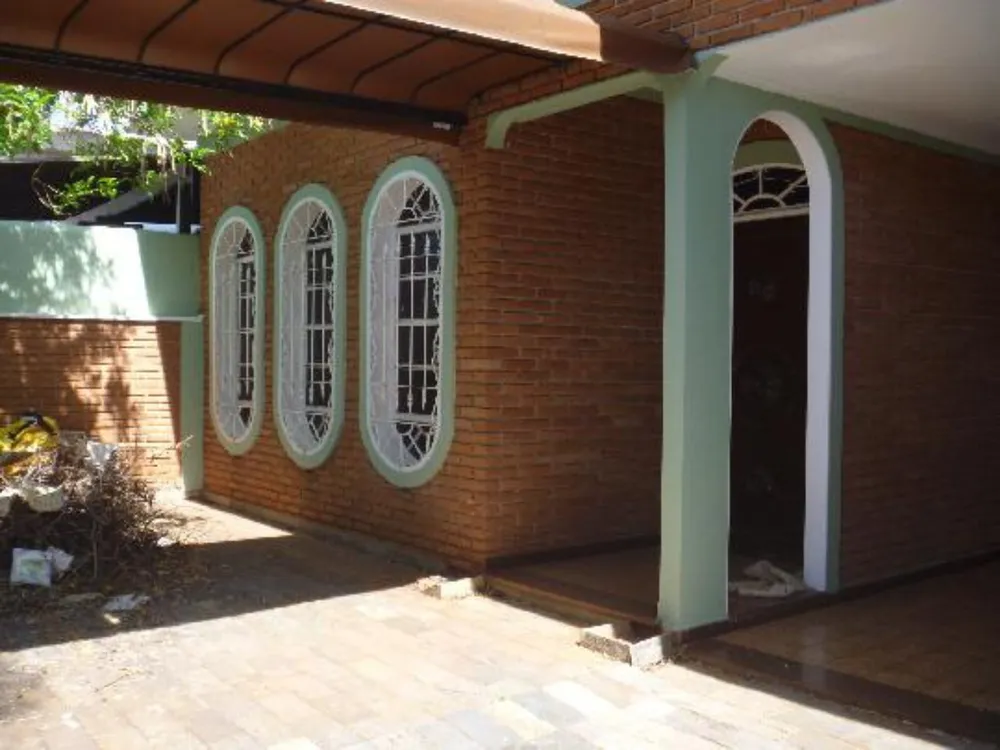 Casa, 4 quartos, 220 m² - Foto 2