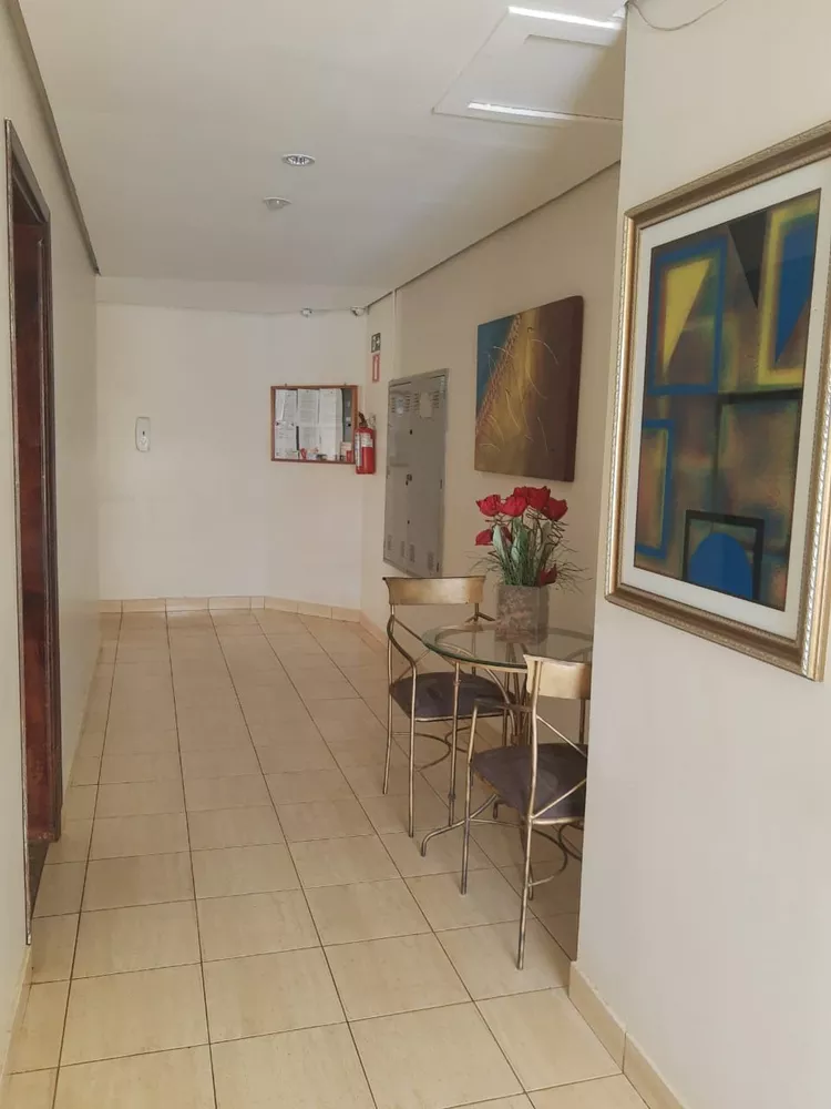 Apartamento à venda com 3 quartos, 122m² - Foto 2