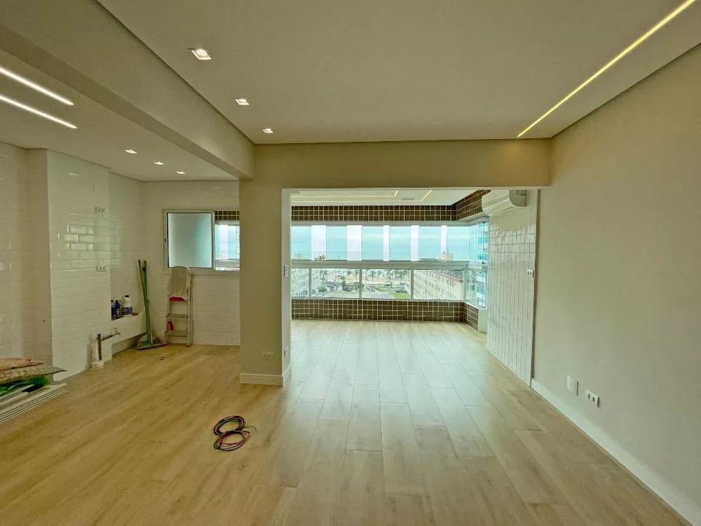 Apartamento à venda com 3 quartos, 117m² - Foto 4