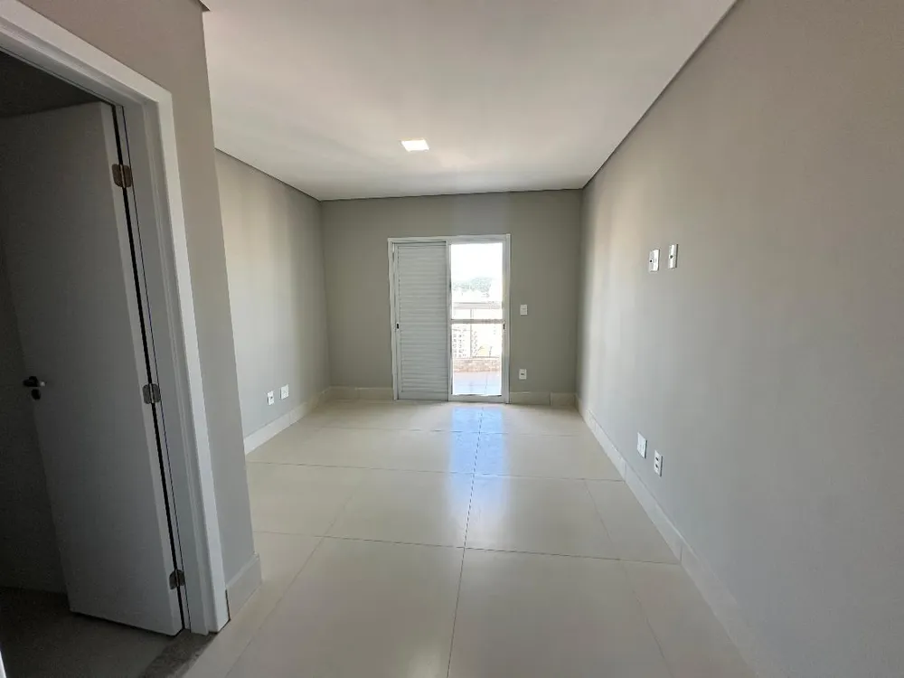 Apartamento, 4 quartos, 213 m² - Foto 4