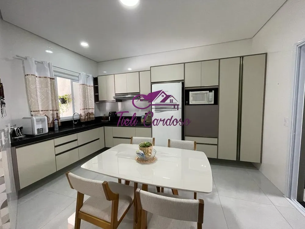 Casa, 3 quartos, 128 m² - Foto 3