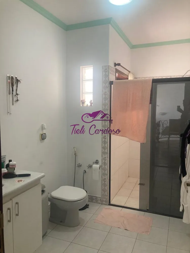 Casa, 3 quartos, 250 m² - Foto 13