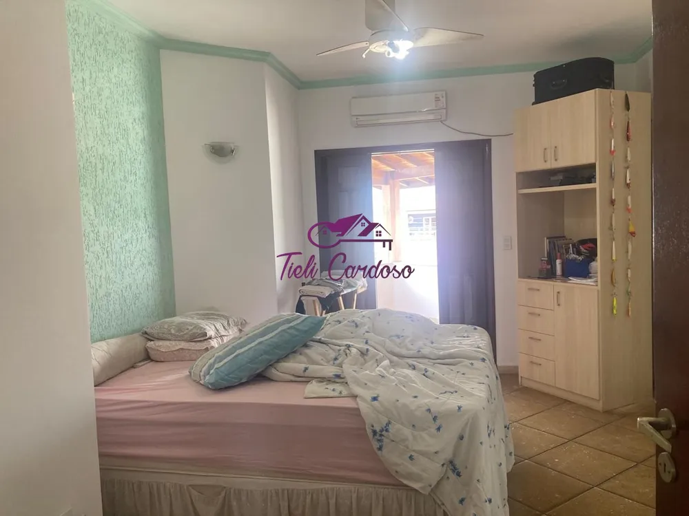 Casa, 3 quartos, 250 m² - Foto 12