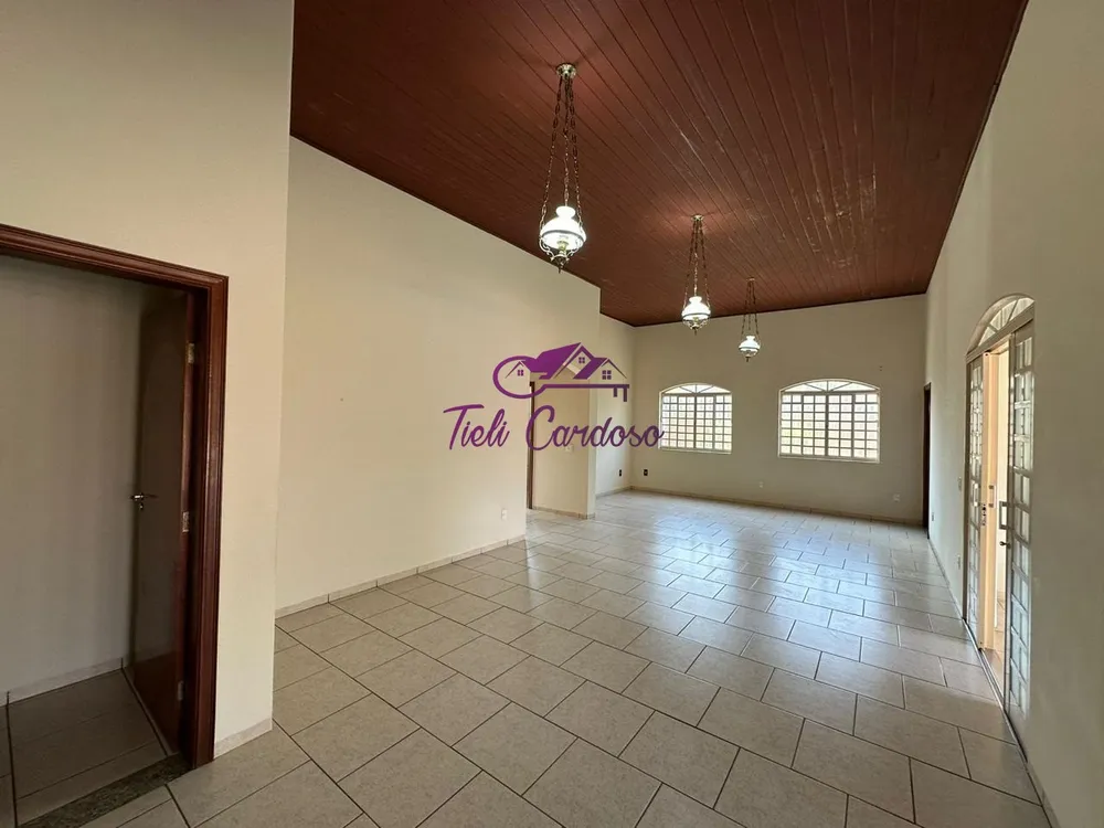 Chácara, 3 quartos, 1022 m² - Foto 15