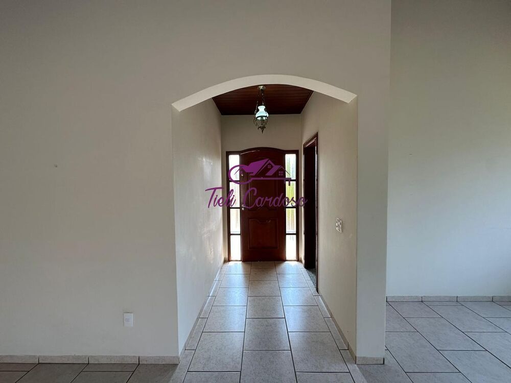Chácara, 3 quartos, 1022 m² - Foto 2