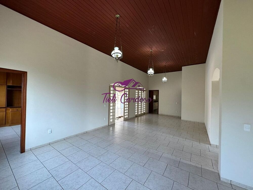 Chácara, 3 quartos, 1022 m² - Foto 4