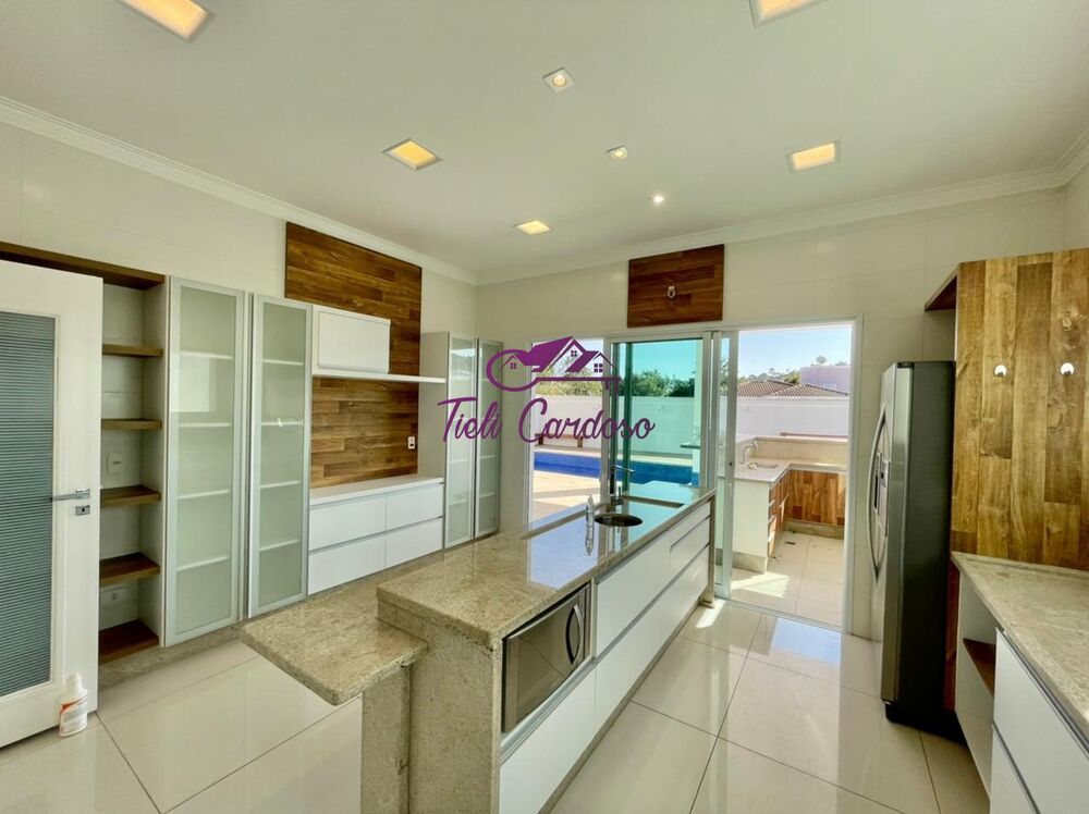 Casa para alugar com 3 quartos, 462m² - Foto 4