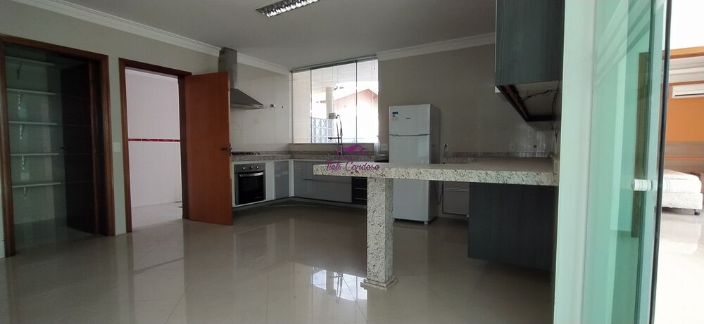 Casa, 4 quartos - Foto 1