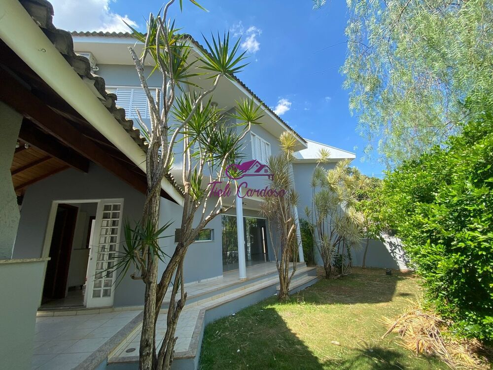 Casa à venda e aluguel com 6 quartos, 290m² - Foto 4