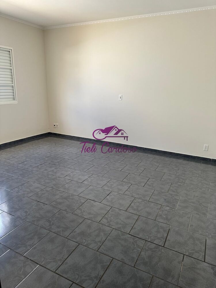 Casa à venda com 3 quartos, 470m² - Foto 3