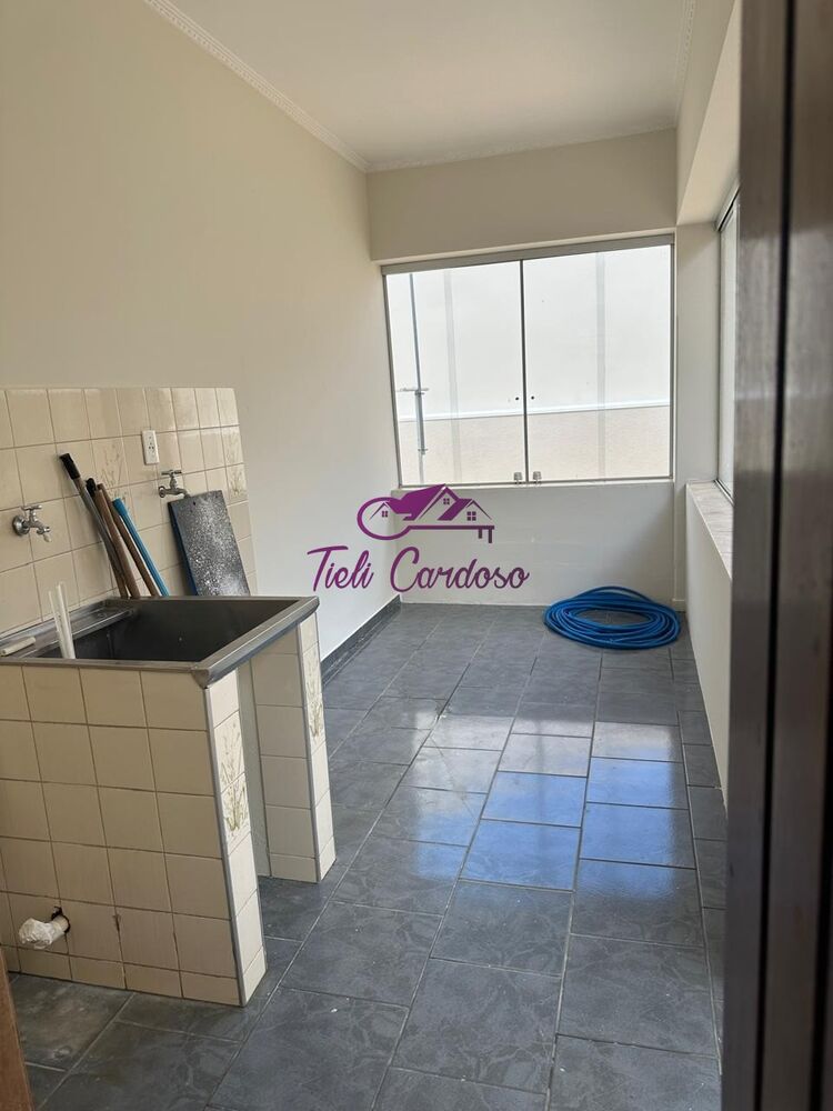 Casa à venda com 3 quartos, 470m² - Foto 4