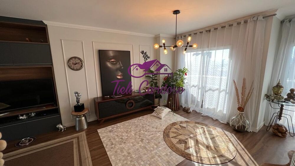 Apartamento à venda com 3 quartos, 150m² - Foto 1