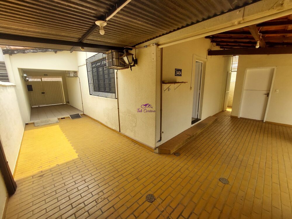 Prédio Inteiro para alugar, 266m² - Foto 1