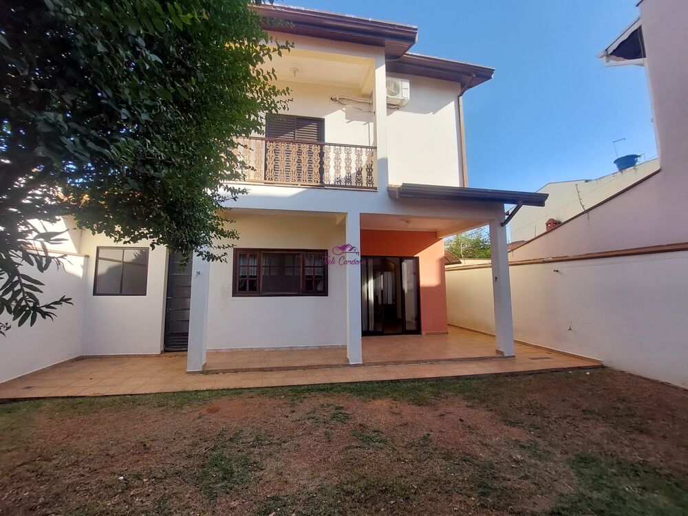 Casa à venda com 3 quartos - Foto 1