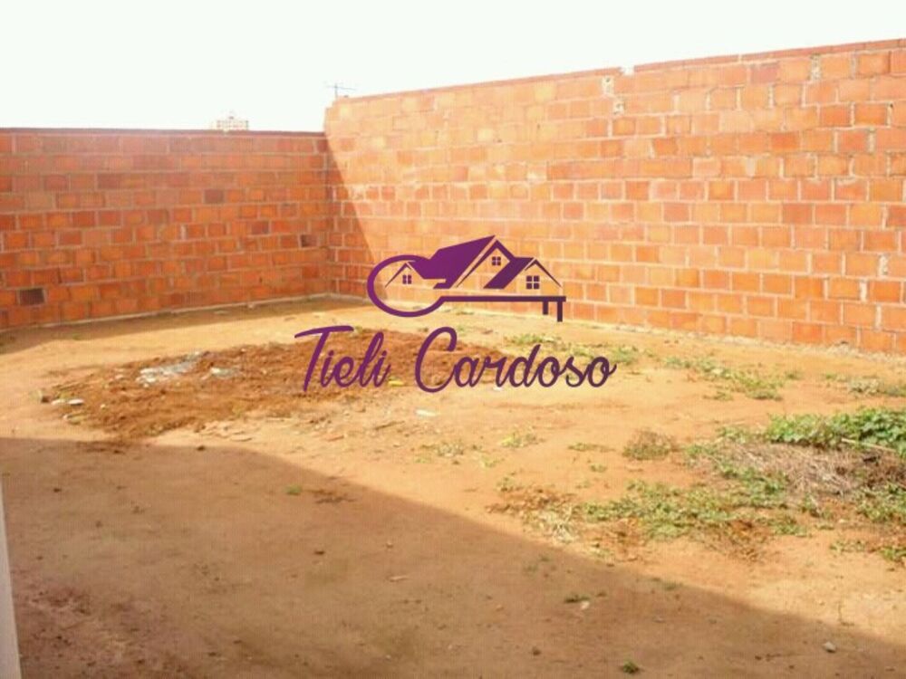 Casa à venda com 2 quartos, 190m² - Foto 4